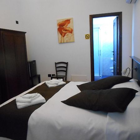 Bed & Breakfast Giardini Di Marzo Lecce Ngoại thất bức ảnh