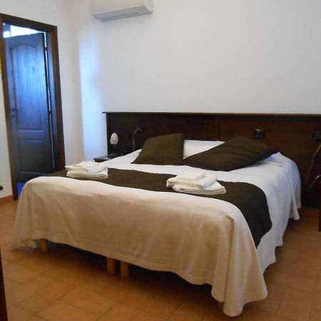 Bed & Breakfast Giardini Di Marzo Lecce Ngoại thất bức ảnh