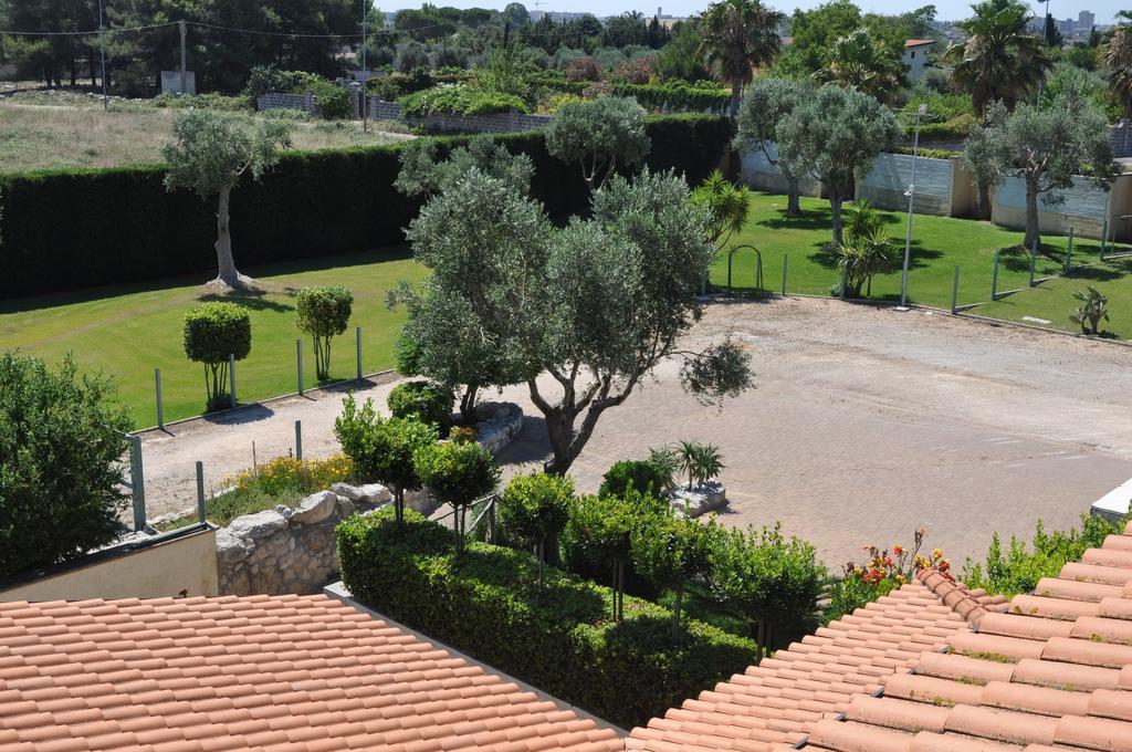 Bed & Breakfast Giardini Di Marzo Lecce Ngoại thất bức ảnh
