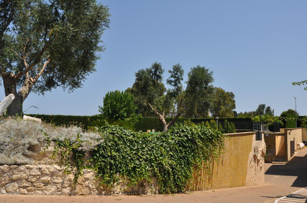Bed & Breakfast Giardini Di Marzo Lecce Ngoại thất bức ảnh