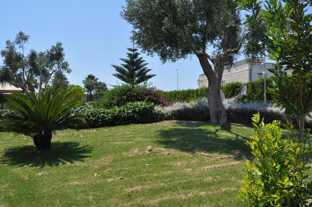 Bed & Breakfast Giardini Di Marzo Lecce Ngoại thất bức ảnh