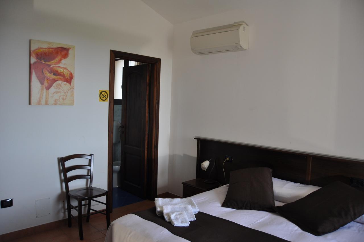 Bed & Breakfast Giardini Di Marzo Lecce Ngoại thất bức ảnh