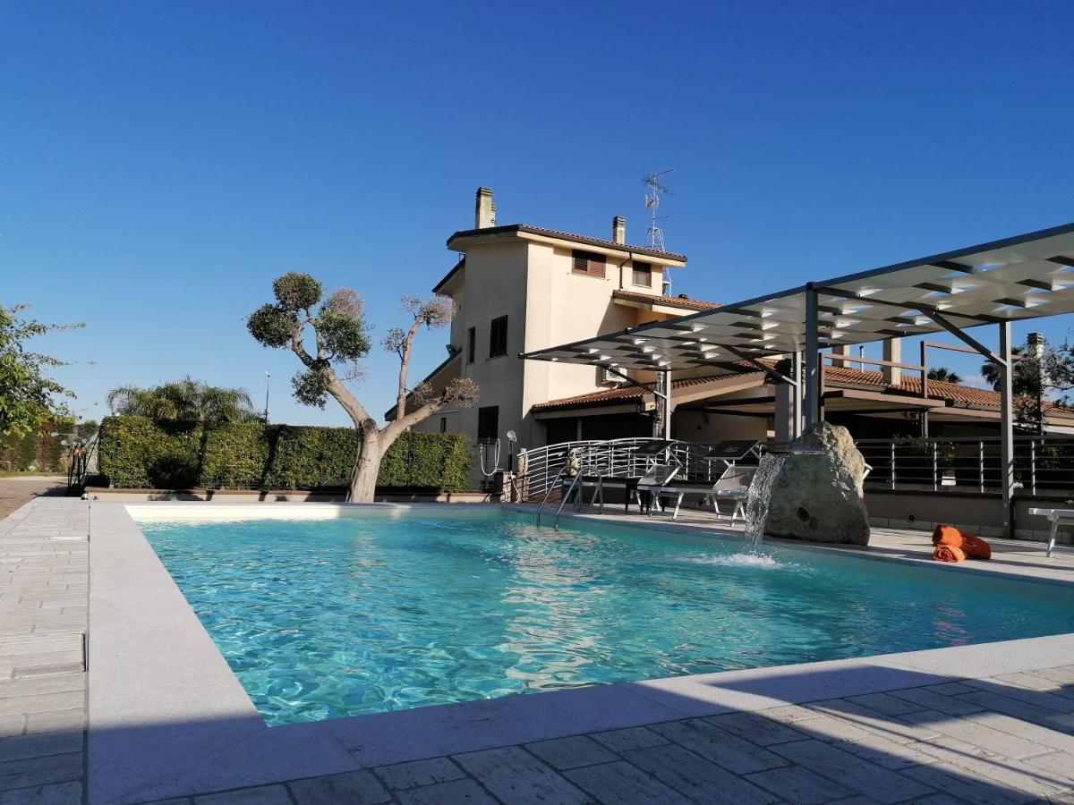 Bed & Breakfast Giardini Di Marzo Lecce Ngoại thất bức ảnh